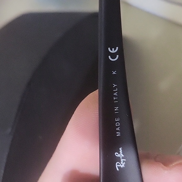 Black Ray-Ban soft matte black made in Italy sunglasses - Picture 7 of 10